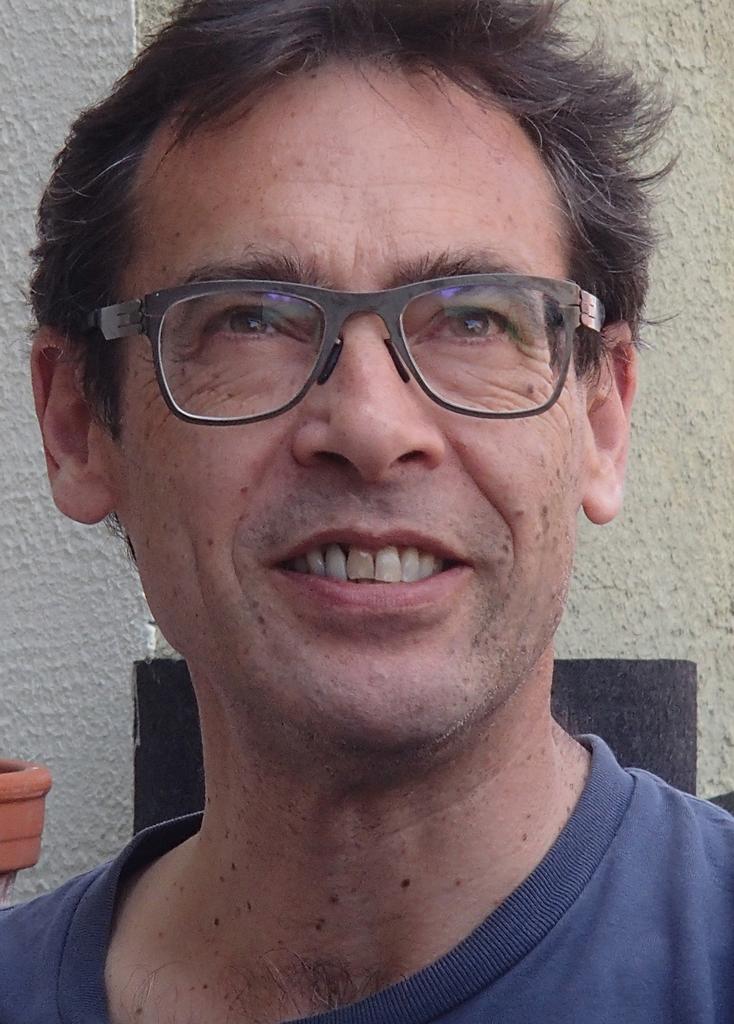 Profile photo for Prof Andre Viljoen