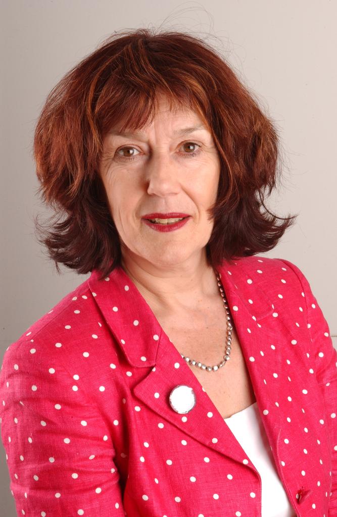 Profile photo for Dr Helen Walker