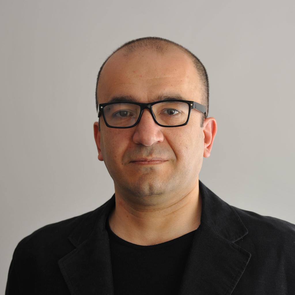 Profile photo for Dr Poorang Piroozfar