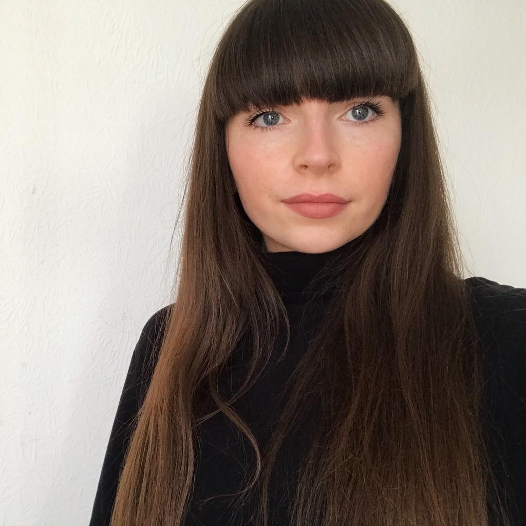 Profile photo for Aine Mckenny