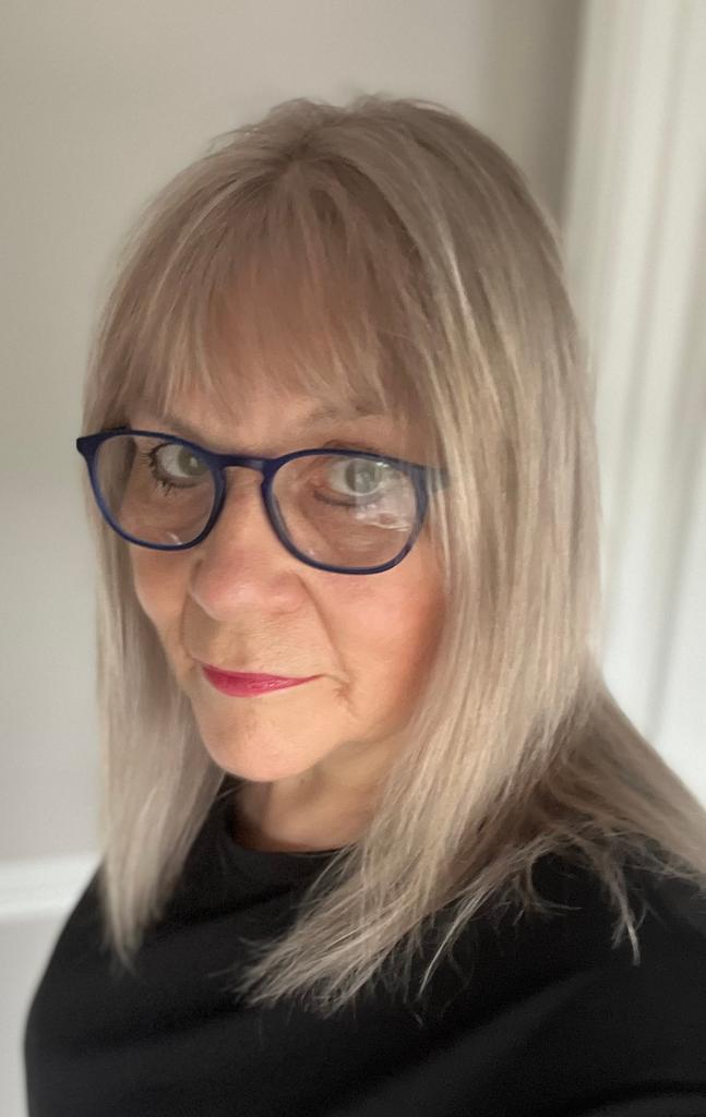 Profile photo for Dr Jools Page