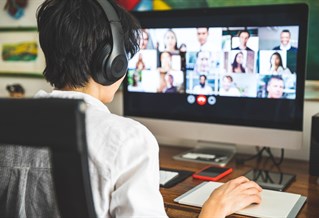 Student learning online