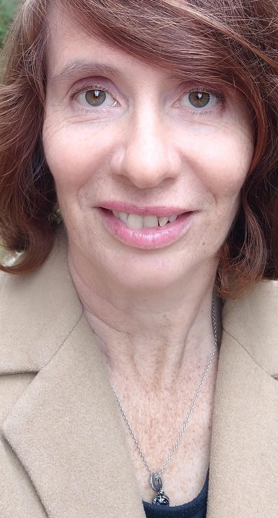 Profile photo for Dr Jane Thomas